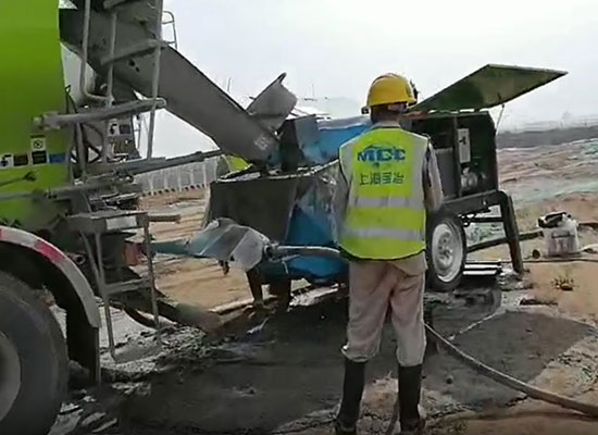 如何安全操作液壓混凝土濕噴機？