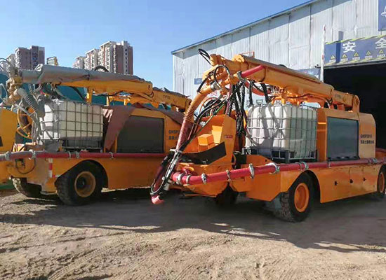 3016混凝土濕噴臺車施工現(xiàn)場