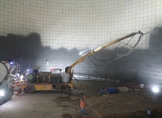 工程底盤(pán)混凝土濕噴臺(tái)車(chē)施工視頻