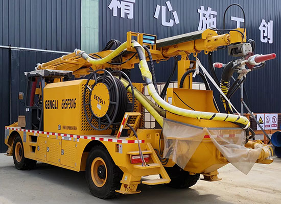 GHSP3016混凝土濕噴臺(tái)車施工現(xiàn)場